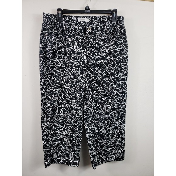 Christopher & Banks women's size 10 capris black & white print zip  pockets - Picture 1 of 8